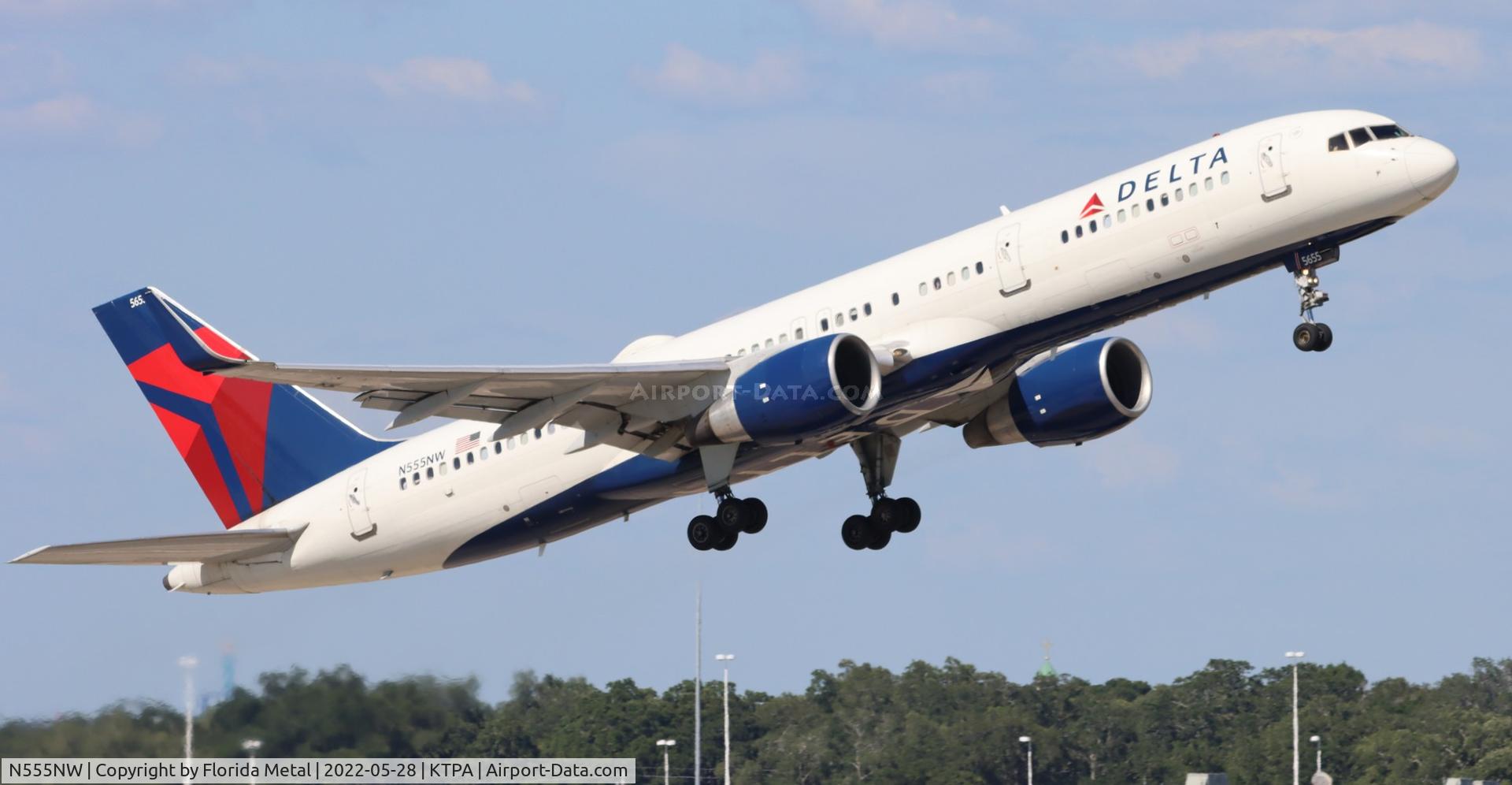 N555NW, 2002 Boeing 757-251 C/N 33391, TPA 2022