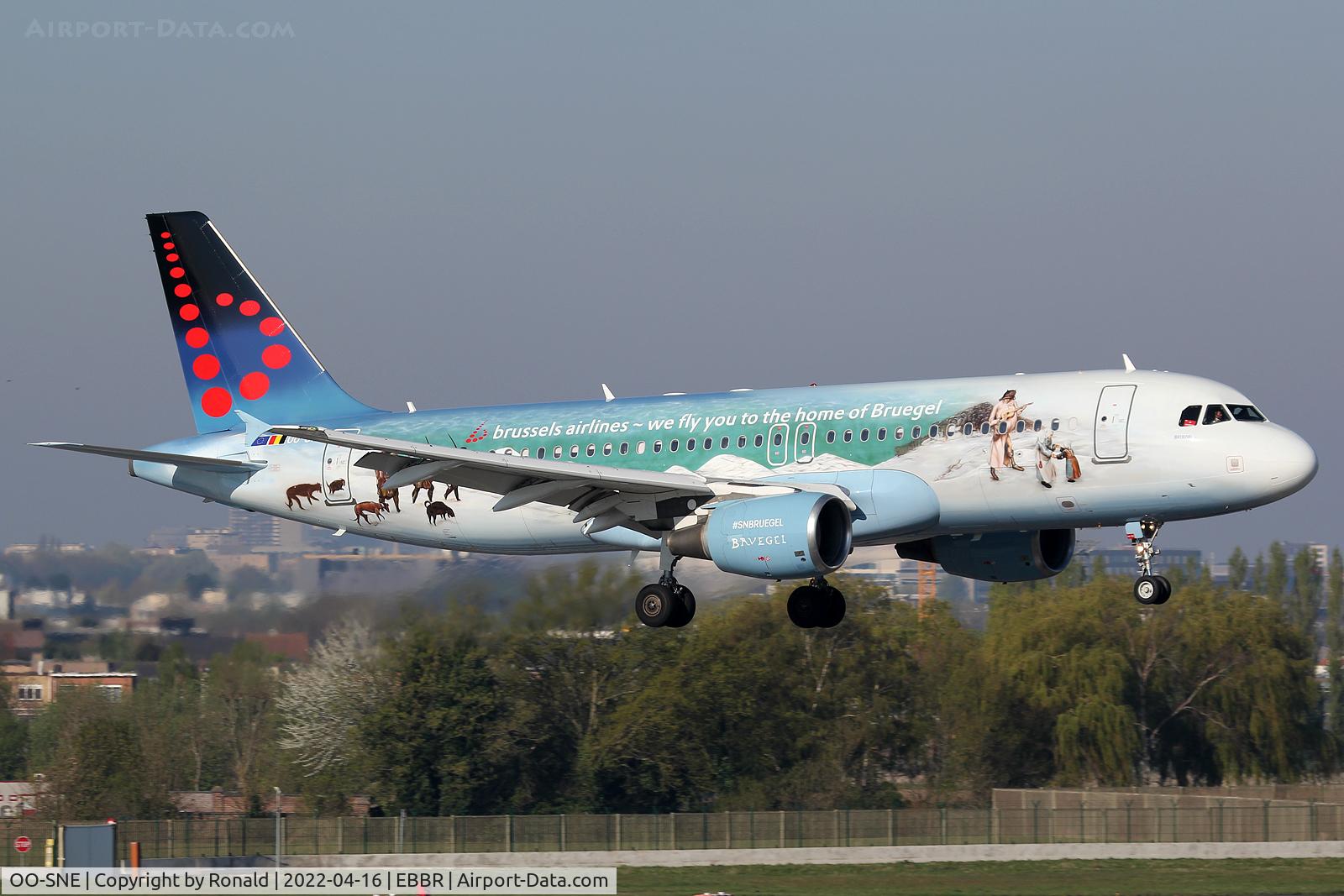 OO-SNE, 2010 Airbus A320-214 C/N 4243, at bru