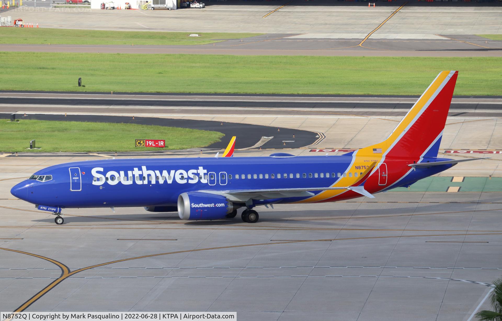 N8752Q, 2022 Boeing 737-8 MAX C/N 67206, Boeing 737-8 MAX