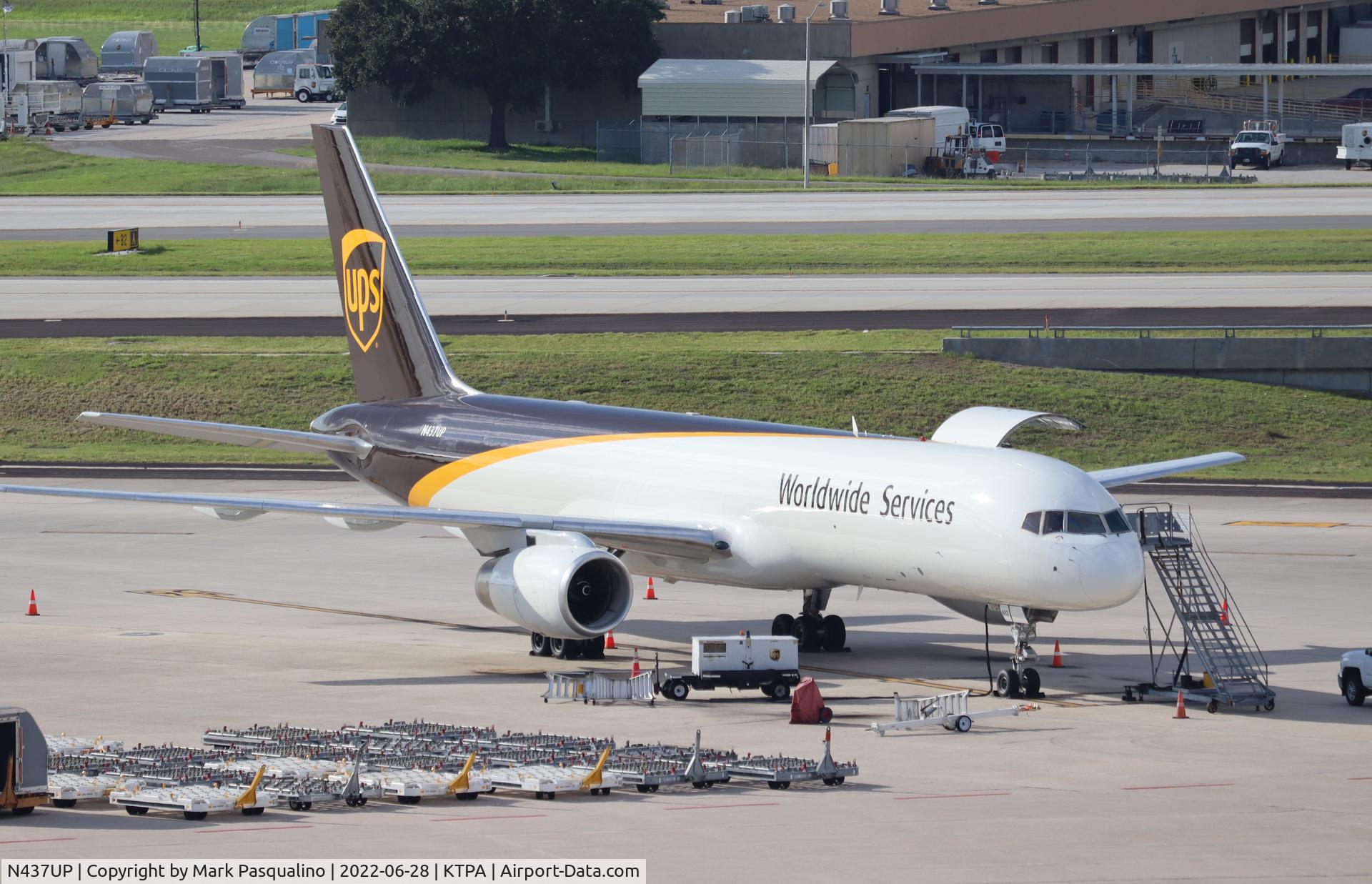 N437UP, 1994 Boeing 757-24APF C/N 25468, Boeing 757-24APF