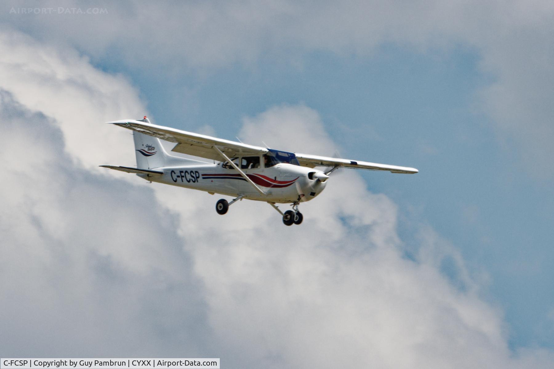 C-FCSP, 1998 Cessna 172S C/N 172S8072, Landing on 19