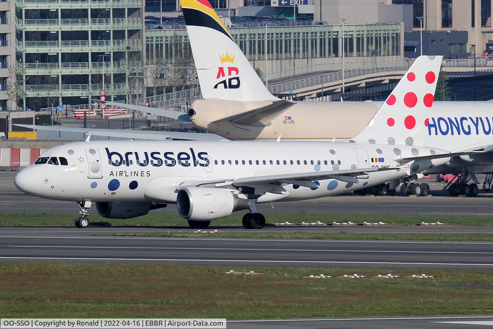 OO-SSO, 2004 Airbus A319-111 C/N 2287, at bru