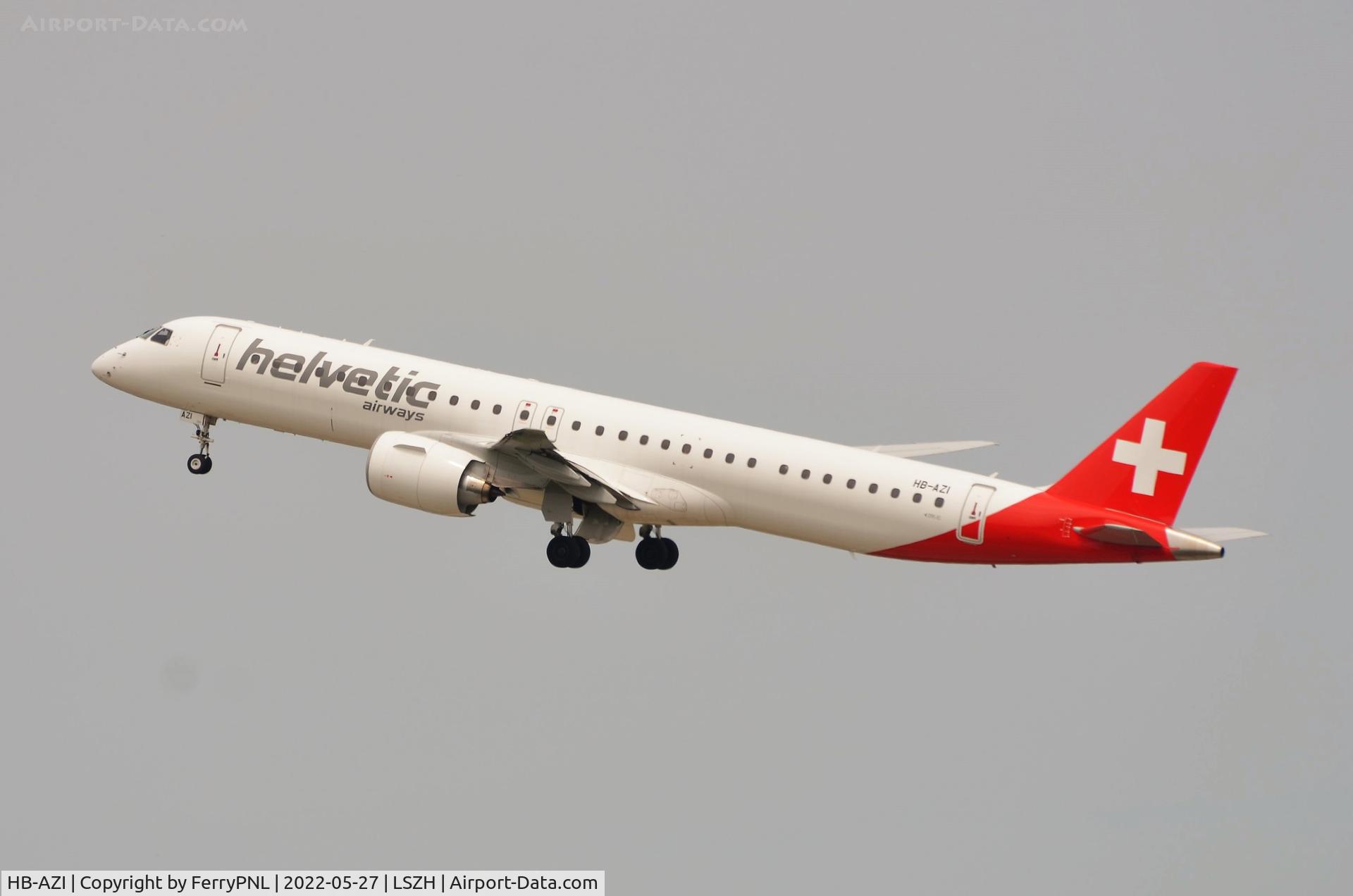HB-AZI, 2021 Embraer E195-E2 (ERJ-190-400STD) C/N 19020055, Helvetic ERJ295 taking-off