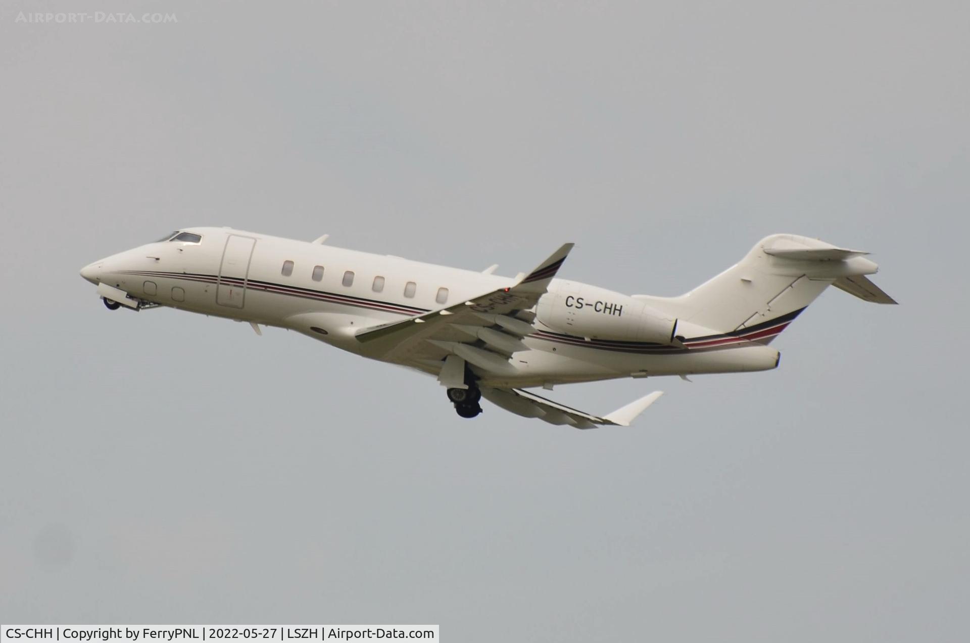 CS-CHH, 2018 Bombardier Challenger 350 (BD-100-1A10) C/N 10727, Netjets CL350 departing