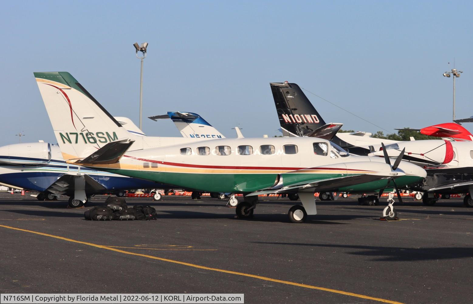 N716SM, 1977 Cessna 441 Conquest II C/N 441-0004, Cessna 441