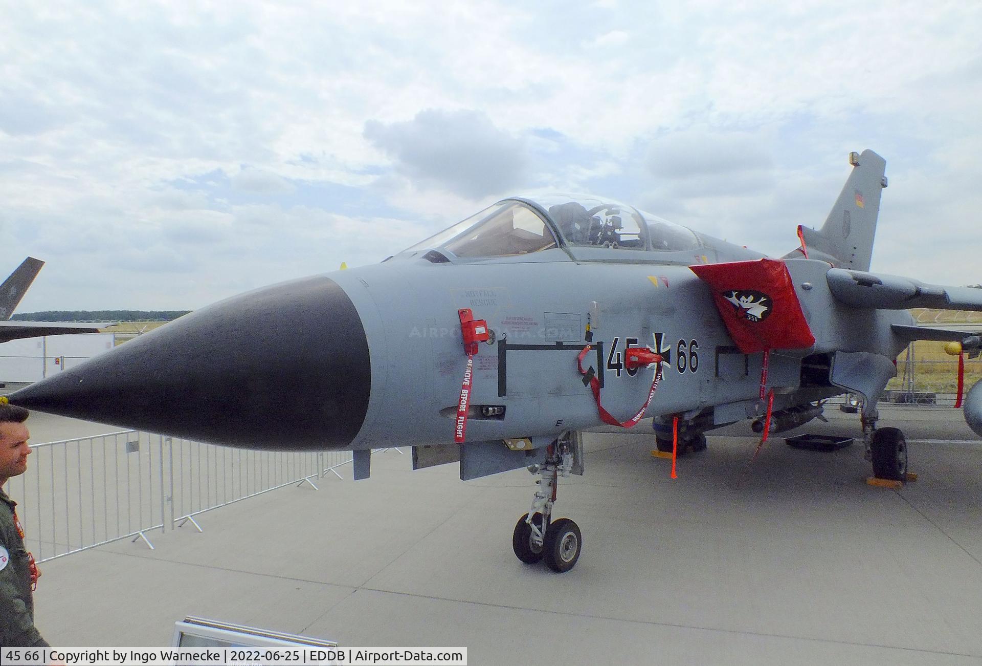 45 66, Panavia Tornado IDS C/N 667/GS210/4266, Panavia Tornado IDS of the Luftwaffe (german air force) at ILA 2022, Berlin