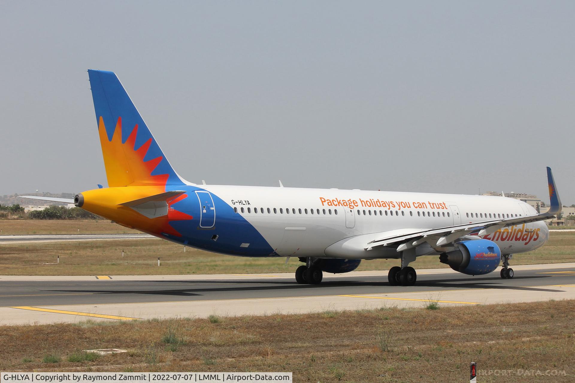 G-HLYA, 2014 Airbus A321-211 C/N 6038, A321 G-HLYA Jet2Com