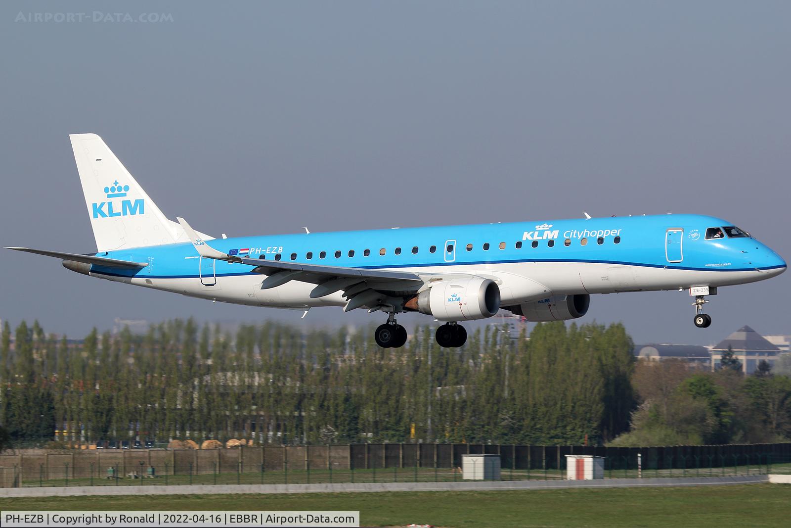 PH-EZB, 2008 Embraer 190LR (ERJ-190-100LR) C/N 19000235, at bru