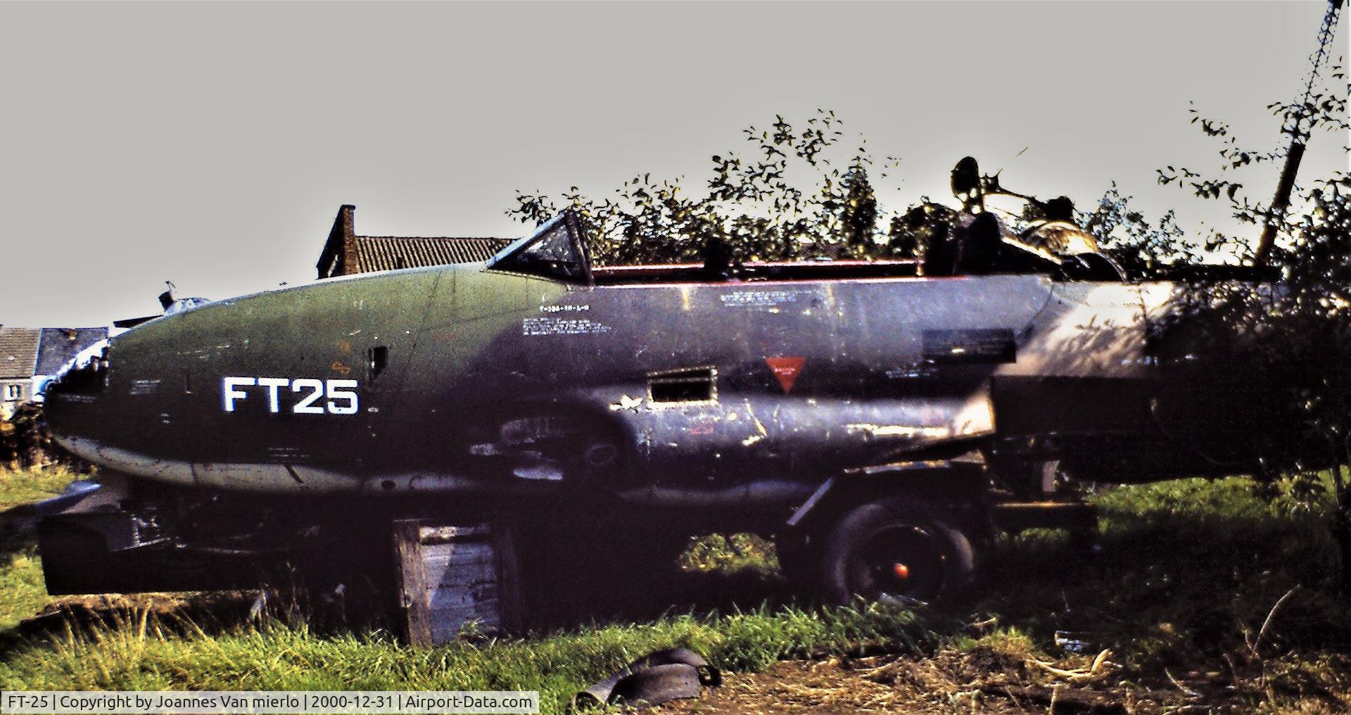 FT-25, 1953 Lockheed T-33A-1-LO Shooting Star C/N 580-9063, Scrapyard '80s slide scan