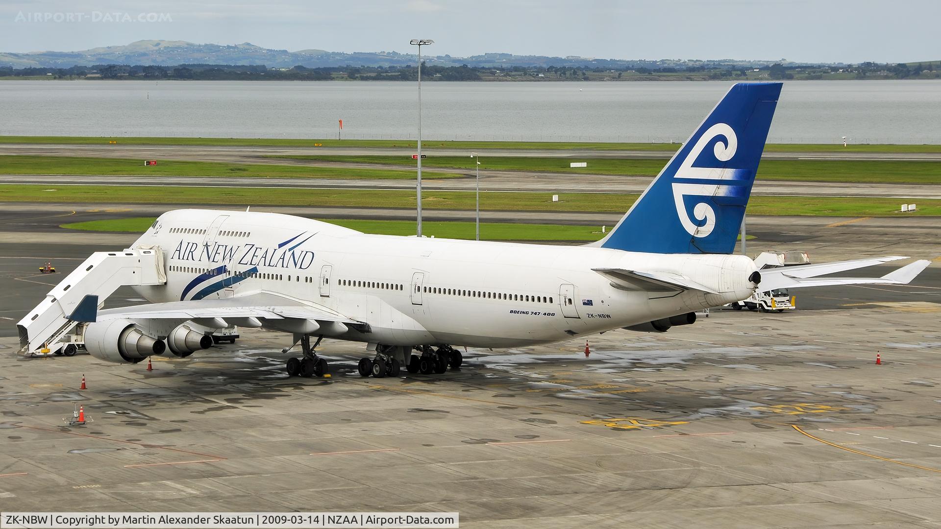 ZK-NBW, 1999 Boeing 747-419BDS(F) C/N 29375, Parked at the ramp.