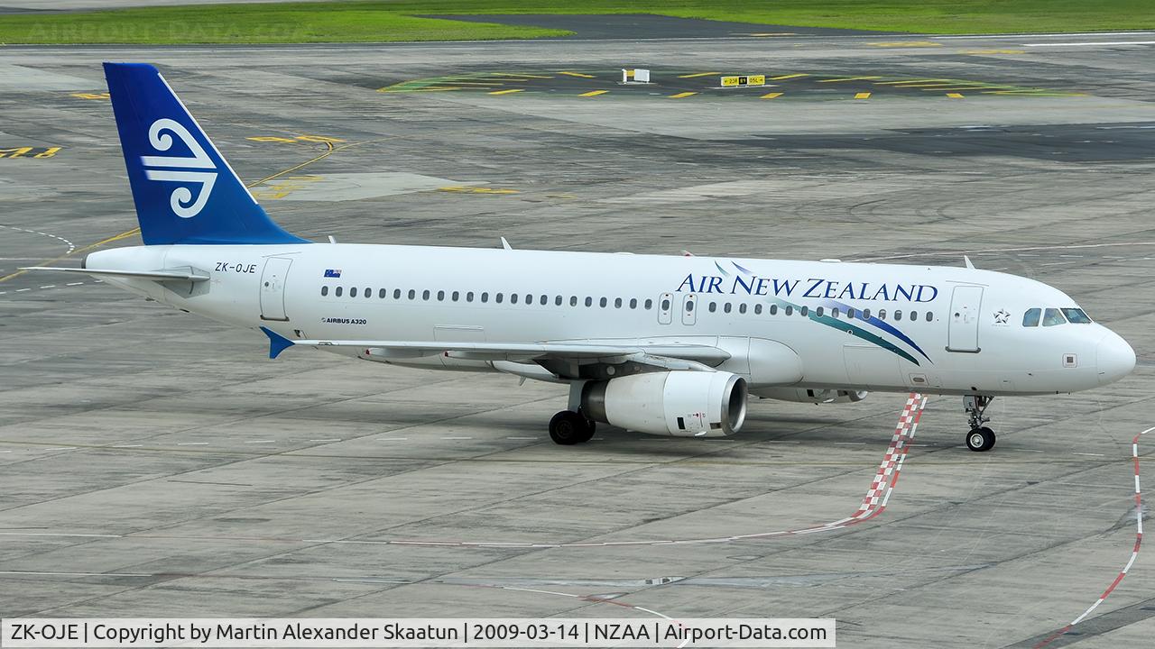 ZK-OJE, 2003 Airbus A320-232 C/N 2148, Taxying to parking.