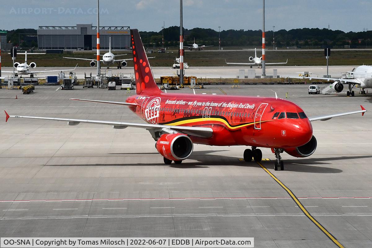 OO-SNA, 2001 Airbus A320-214 C/N 1441, 