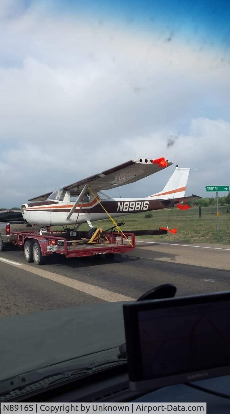 N8916S, 1965 Cessna 150A C/N 15062216, Aircraft appears to be in need of repair.