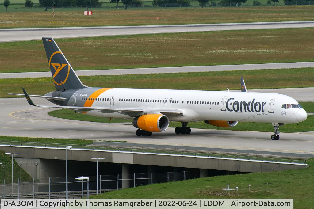D-ABOM, 2000 Boeing 757-330 C/N 29022, Condor Boeing 757-300