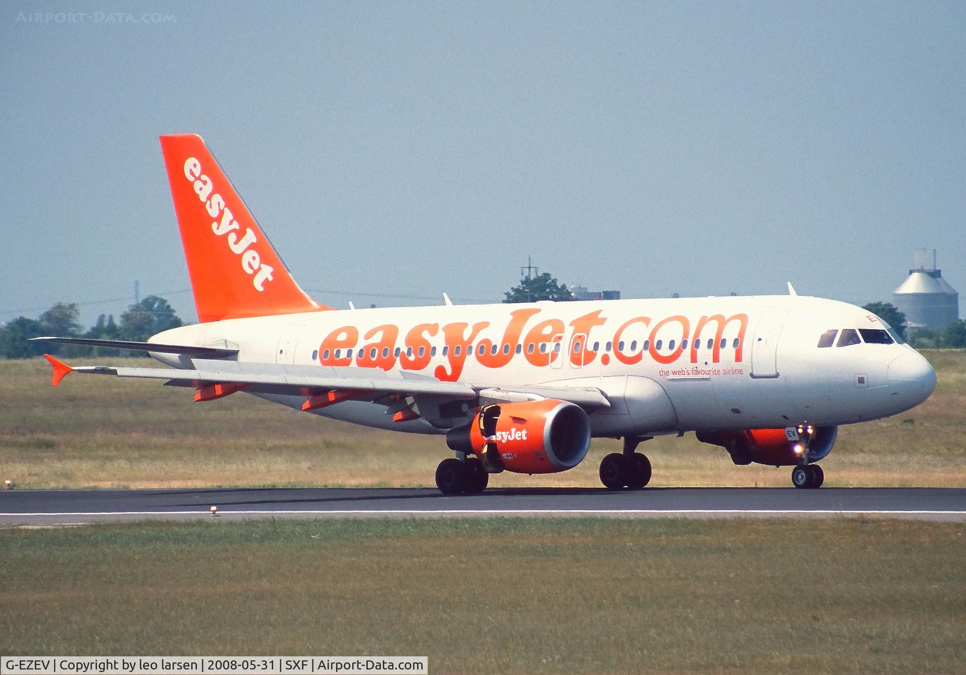 G-EZEV, 2004 Airbus A319-111 C/N 2289, Berlin 31.5.2008