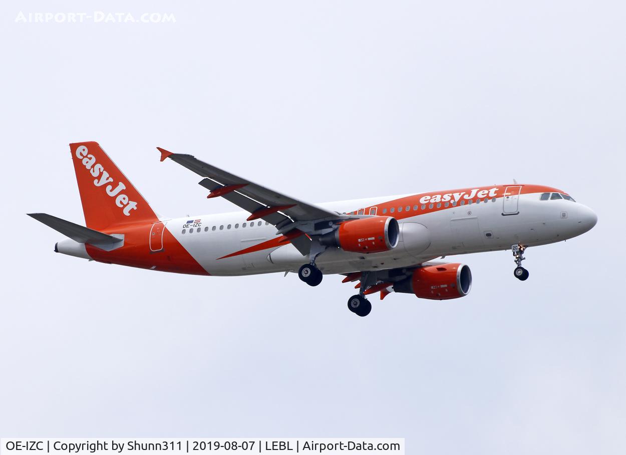 OE-IZC, 2009 Airbus A320-214 C/N 4033, Landing rwy 07L in new c/s