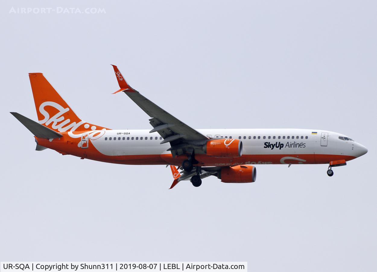 UR-SQA, 2013 Boeing 737-8H6 C/N 40150, Landing rwy 07L