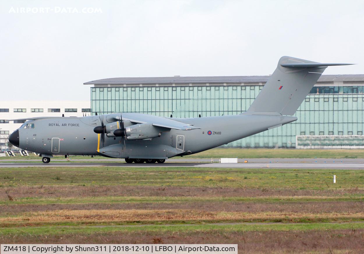 ZM418, 2018 Airbus A400M-180 Atlas C.1 C/N 056, Ready for departure from rwy 32R