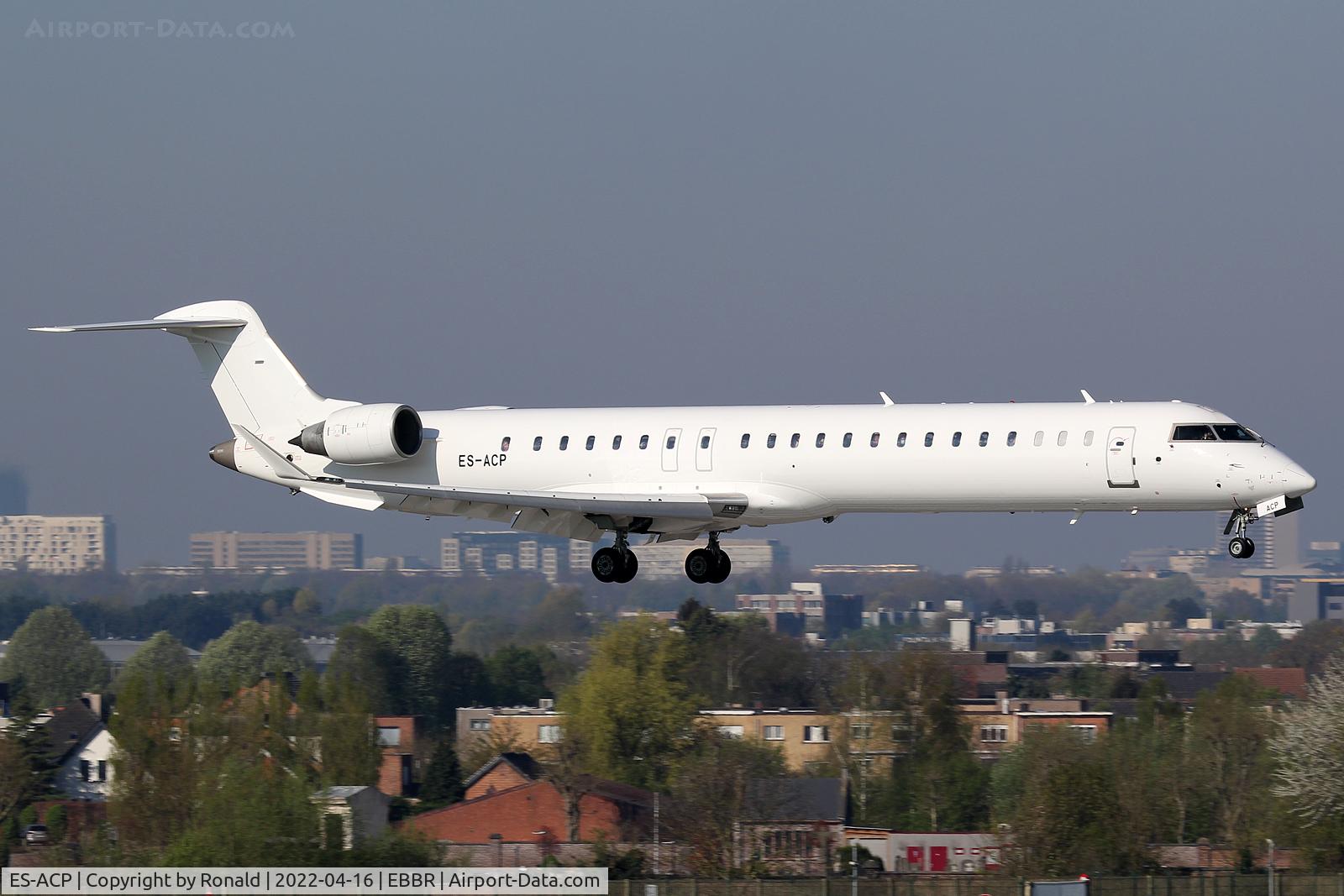 ES-ACP, 2009 Canadair CRJ-900ER (CL-600-2D24) C/N 15242, at bru