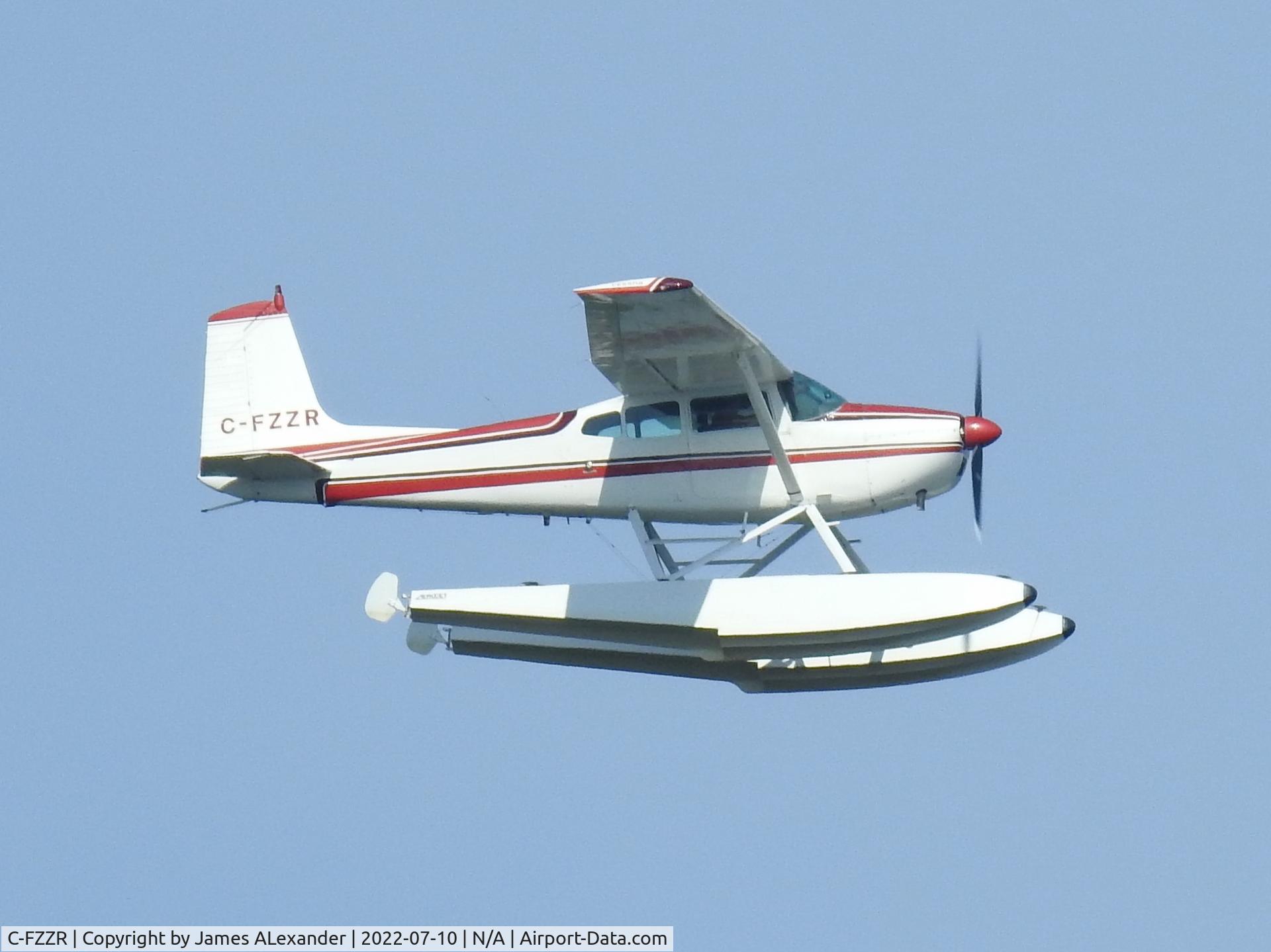 C-FZZR, 1964 Cessna 180G C/N 18051394, In flight south-west of Carleton Place, ON Canada