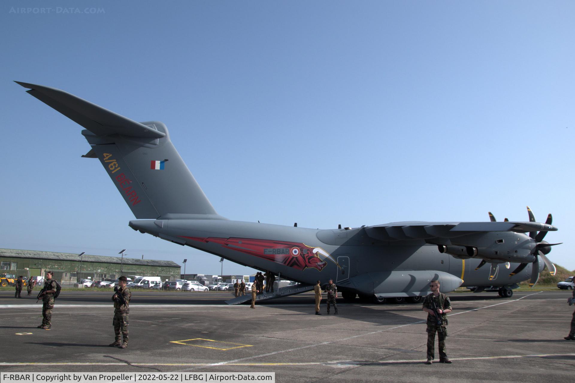F-RBAR, 2020 Airbus A400M Atlas C/N 110, A well-guarded Airbus A400M-180 Atlas of the French Air Force at BA709 Cognac - Châteaubernard Air Base, France, 21 may 2022