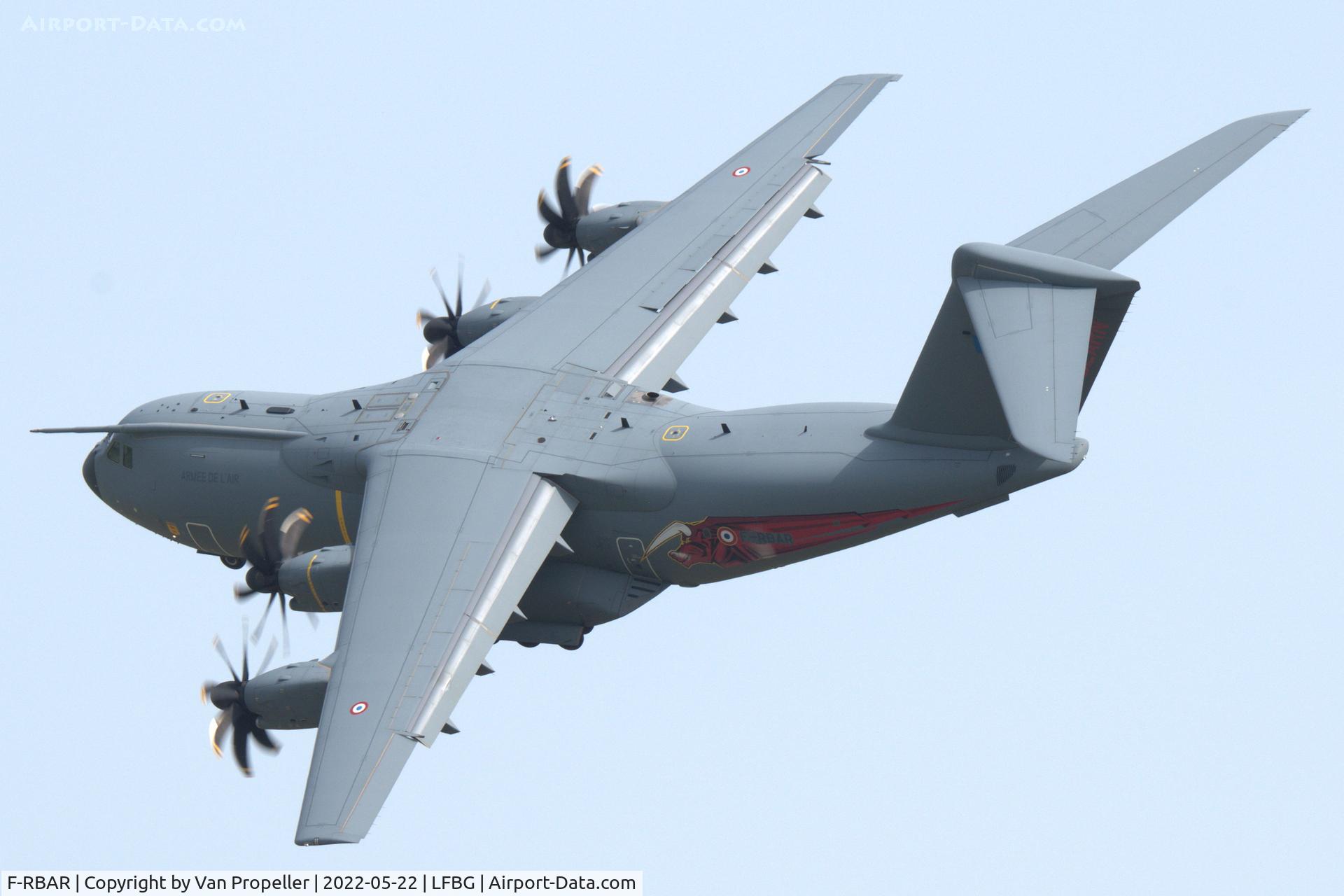 F-RBAR, 2020 Airbus A400M Atlas C/N 110, Flight display of an Airbus A400M-180 Atlas of the French Air Force at BA709 Cognac - Châteaubernard Air Base, France, 21 may 2022