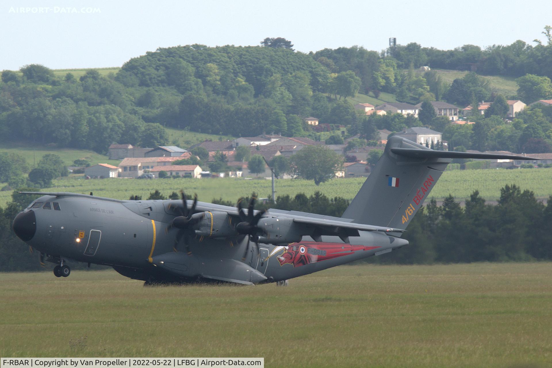 F-RBAR, 2020 Airbus A400M Atlas C/N 110, Landing of an Airbus A400M-180 Atlas of the French Air Force at BA709 Cognac - Châteaubernard Air Base, France, 21 may 2022