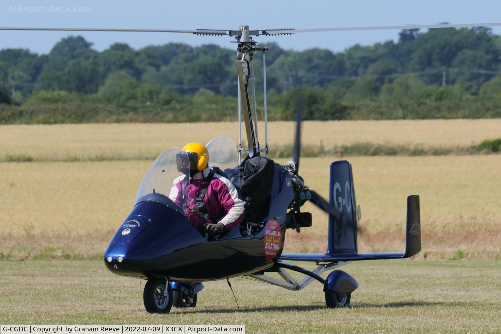 G-CGDC, 2009 Rotorsport UK MTOsport C/N RSUKMTOS/014, Just landed at Northrepps.