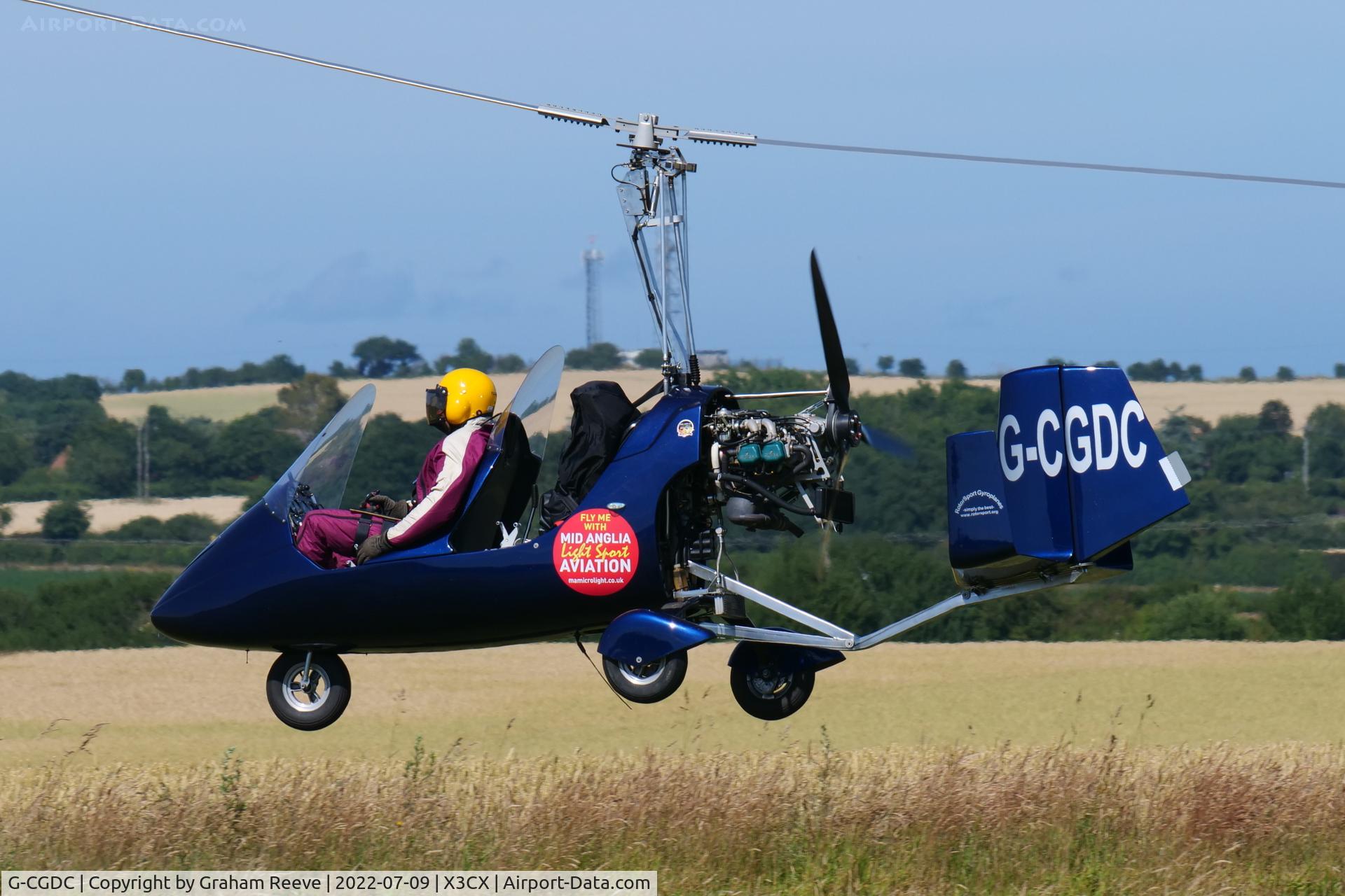 G-CGDC, 2009 Rotorsport UK MTOsport C/N RSUKMTOS/014, Landing at Northrepps.