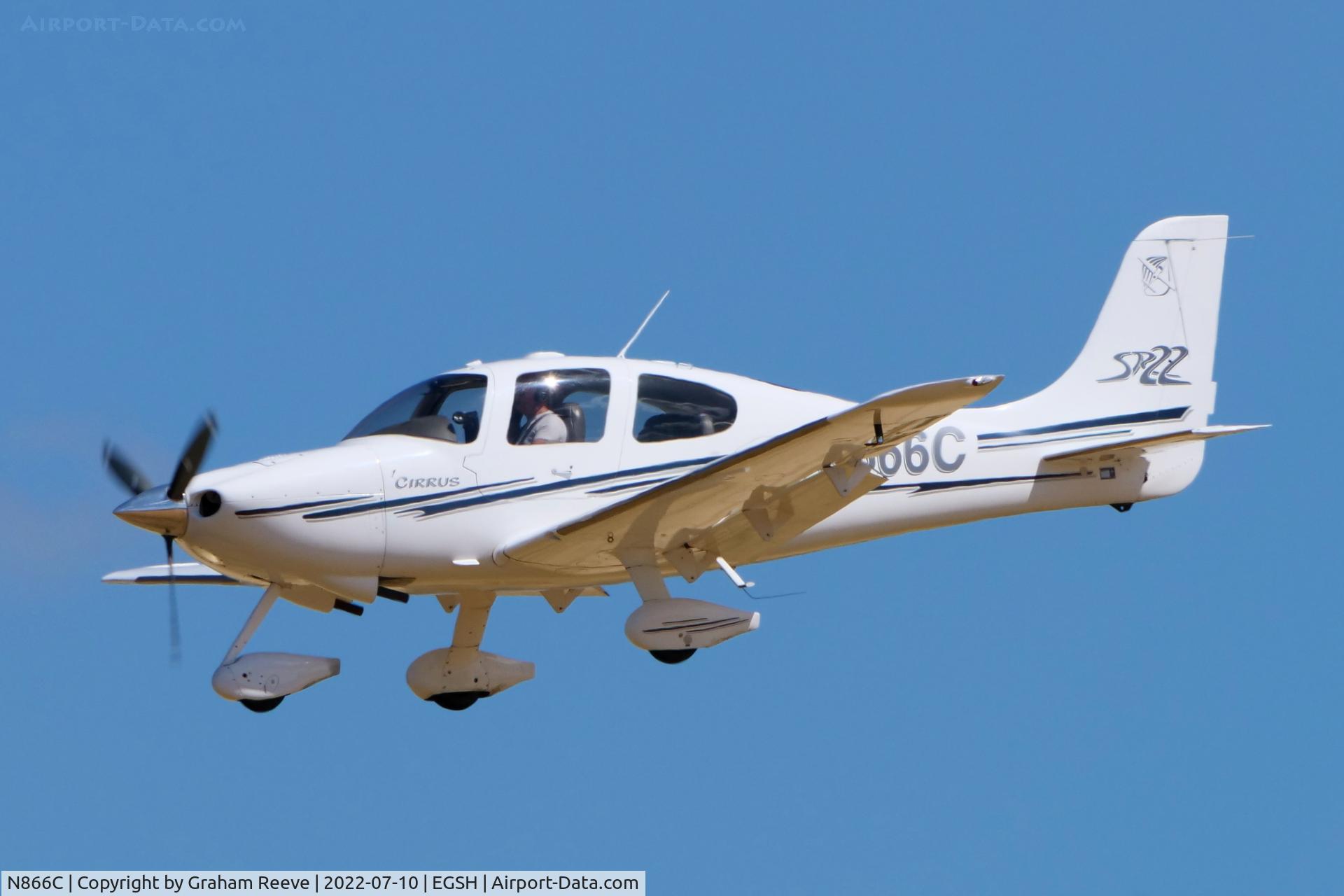 N866C, 2002 Cirrus SR22 C/N 0397, Landing at Norwich.