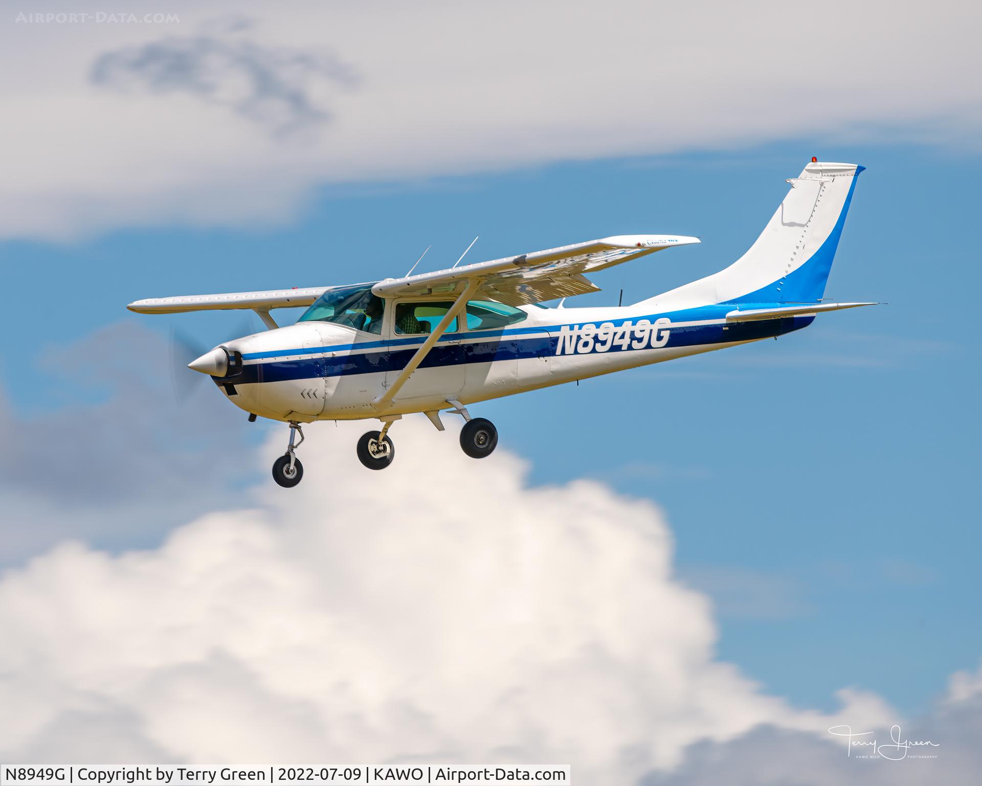 N8949G, 1970 Cessna 182N Skylane C/N 18260489, KAWO