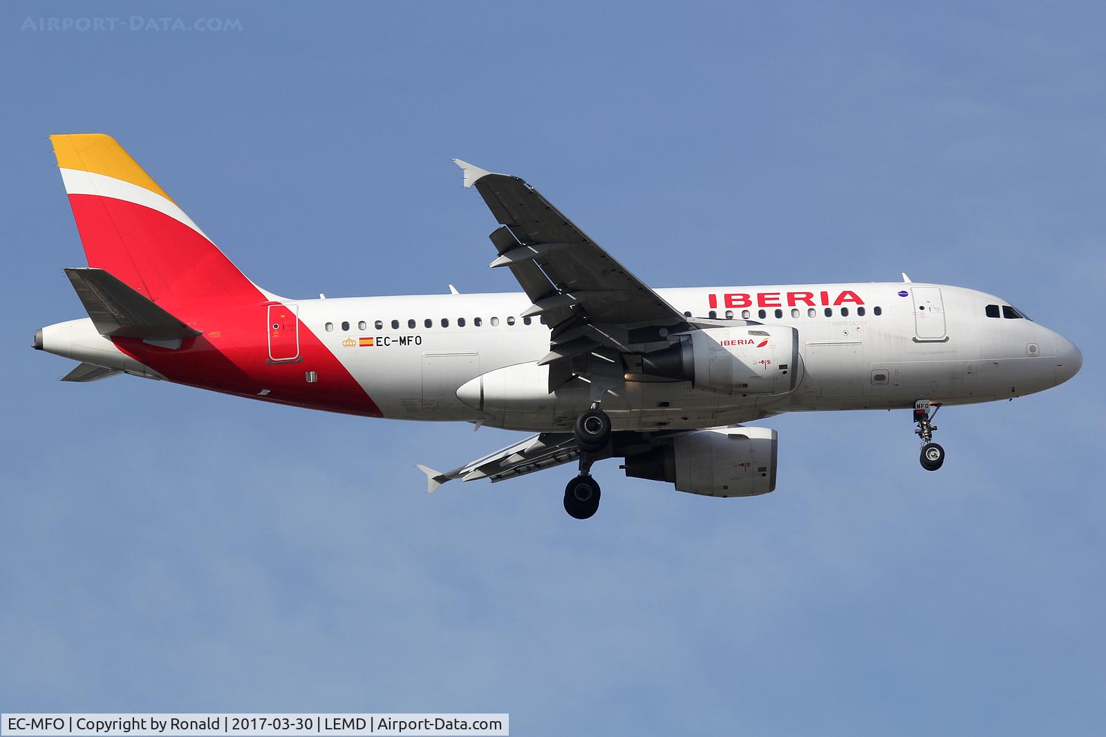 EC-MFO, 1999 Airbus A319-111 C/N 938, at mad