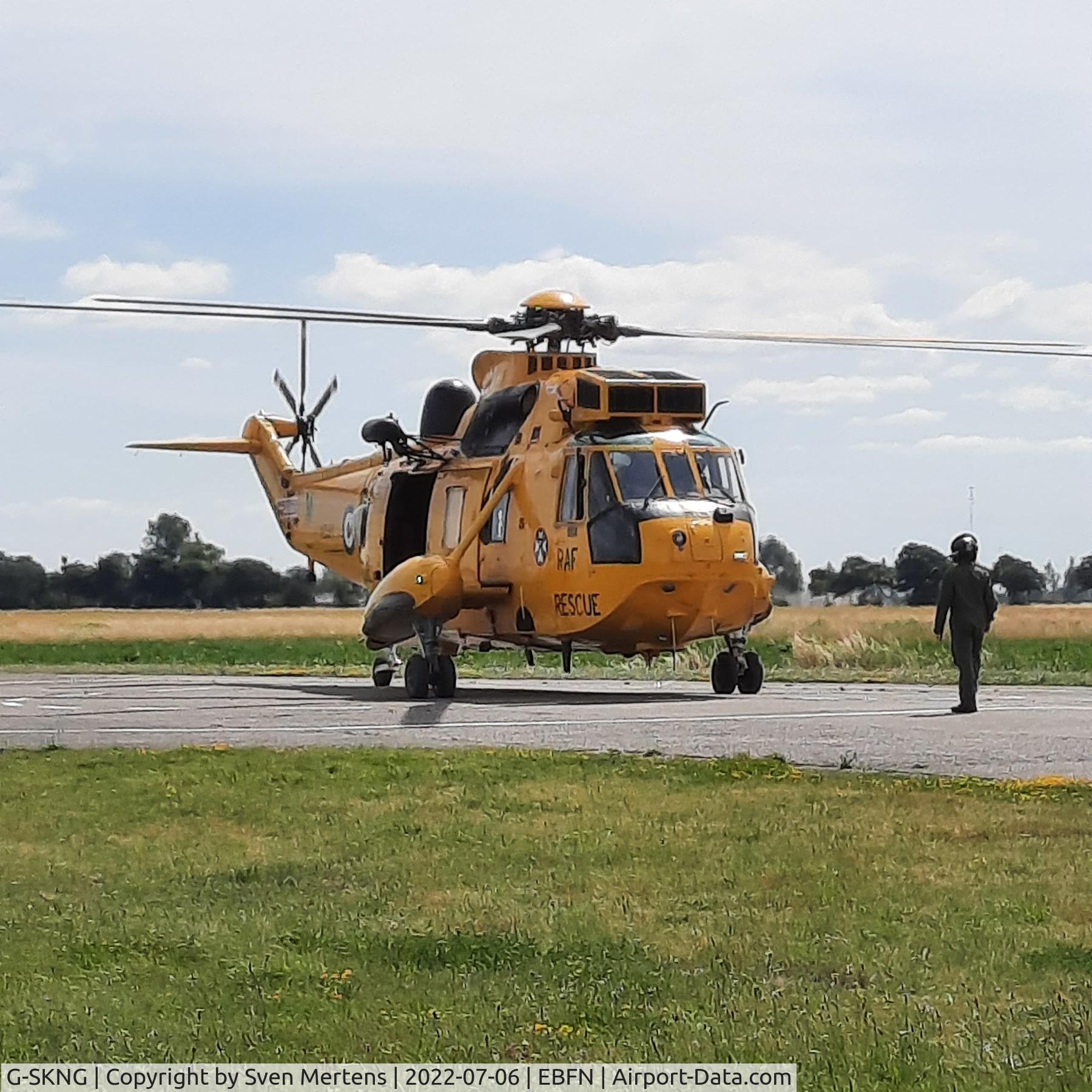 G-SKNG, 1978 Westland Sea King HAR.3 C/N WA863, Starting UP Opendoor Coxyde Airbase