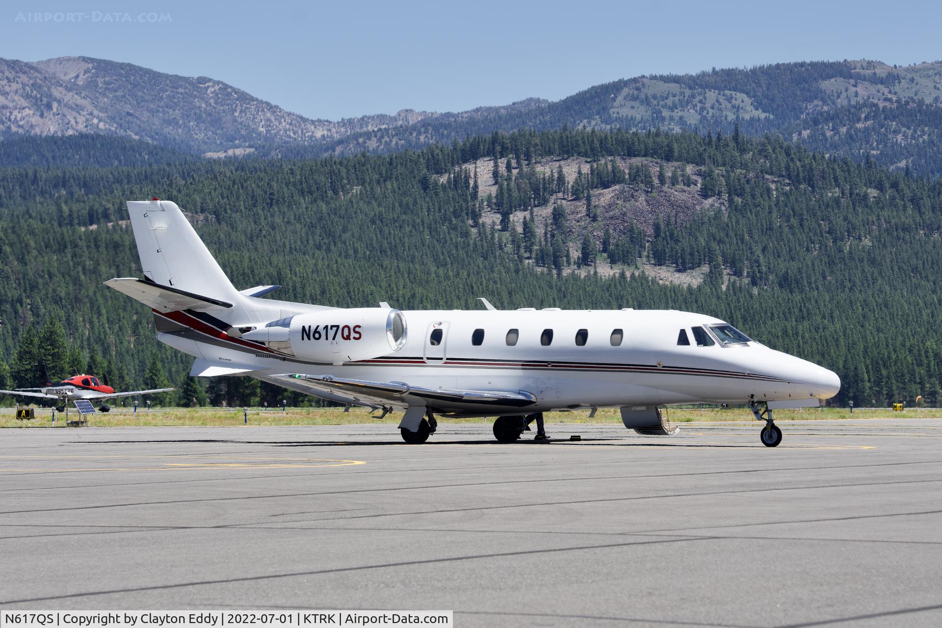 N617QS, 2004 Cessna 560XL Citation XLS C/N 560-5509, Truckee airport in California 2022.