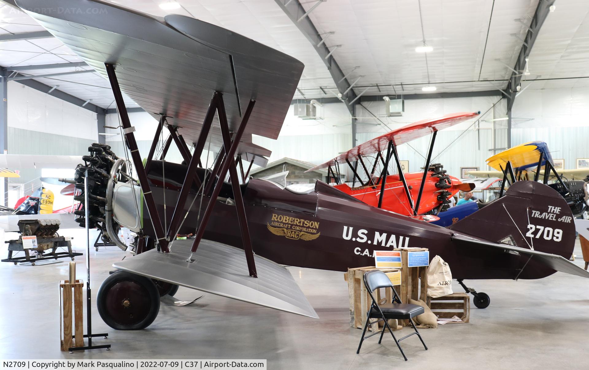 N2709, 1942 Curtiss-Wright Travel Air 4000 C/N 475, Curtiss-Wright Travel Air 4000