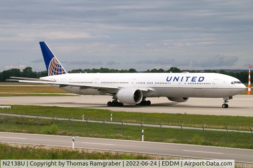 N2138U, 2017 Boeing 777-300/ER C/N 62649, United Airlines Boeing 777-300(ER)