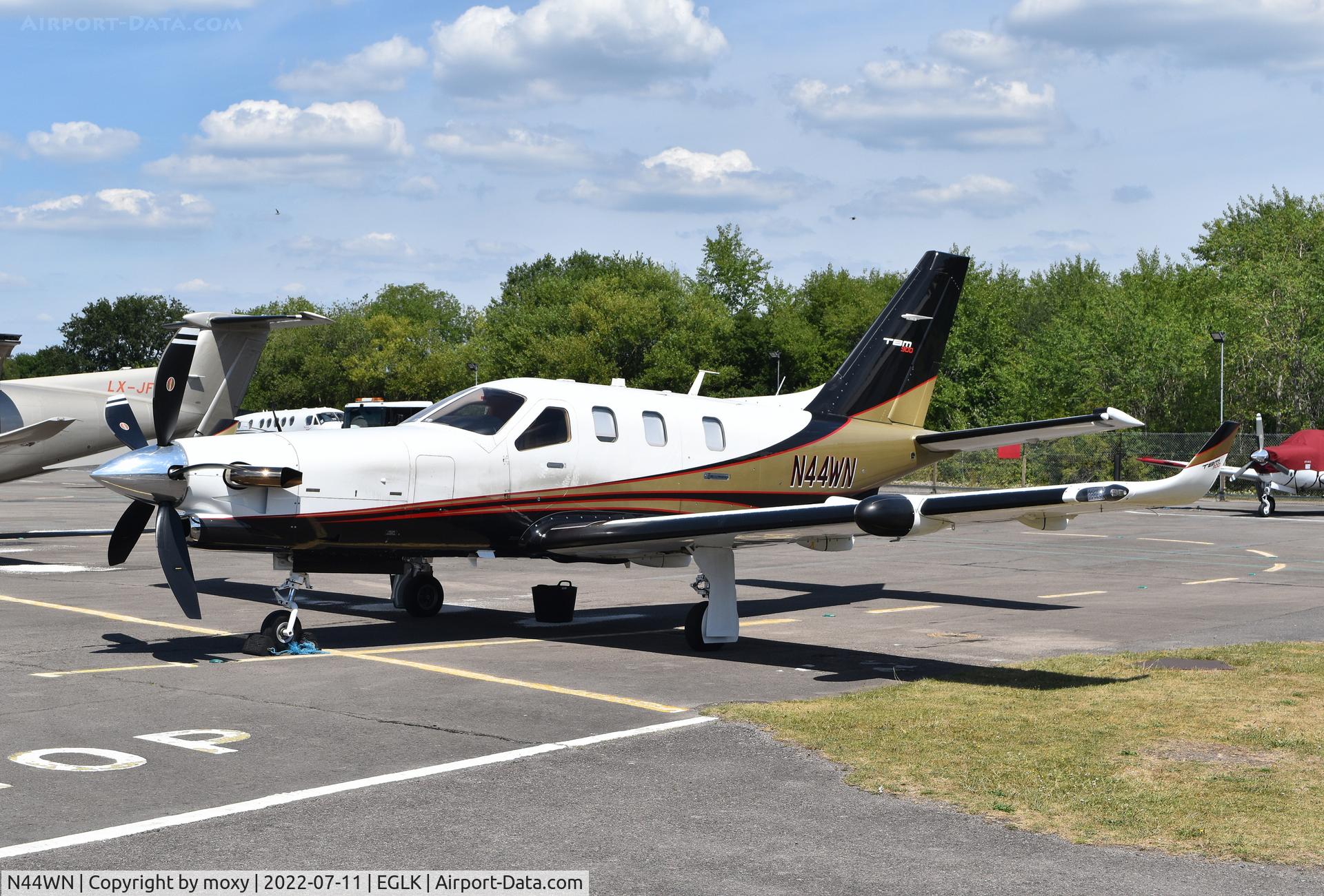 N44WN, 2015 Daher-Socata TBM-900 (TBM-700) C/N 1064, Daher-Socata TBM-900 (TBM-700) at Blackbushe. Arrived from Reykjavik.