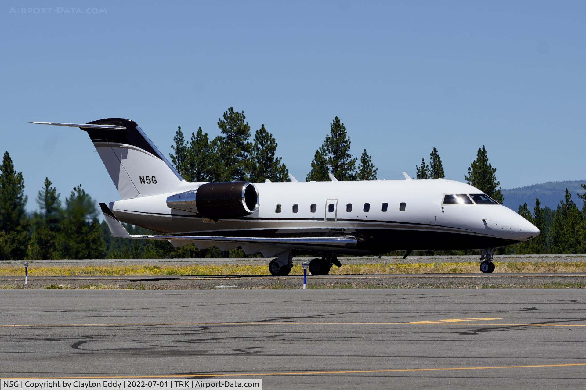 N5G, 1999 Bombardier Challenger 604 (CL-600-2B16) C/N 5423, Truckee airport in California 2022.