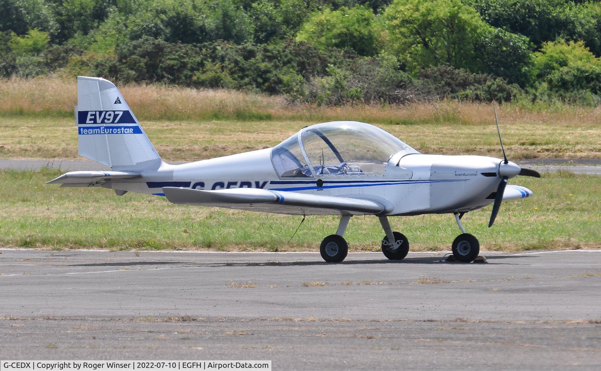 G-CEDX, 2006 Cosmik EV-97 TeamEurostar UK C/N 2827, Visiting EV-97.