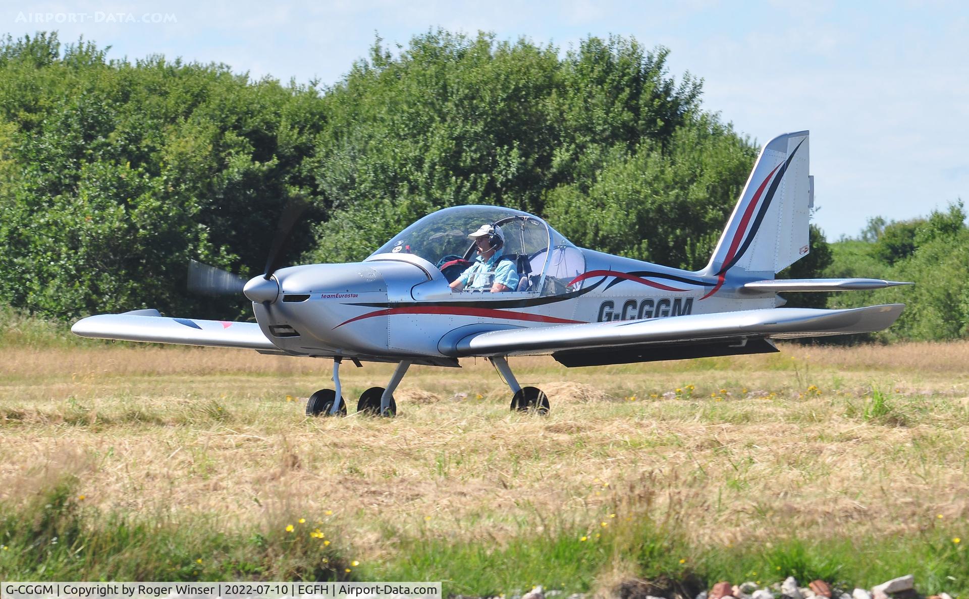 G-CGGM, 2009 Cosmik EV-97 TeamEurostar UK C/N 3401, Visiting EV-97.