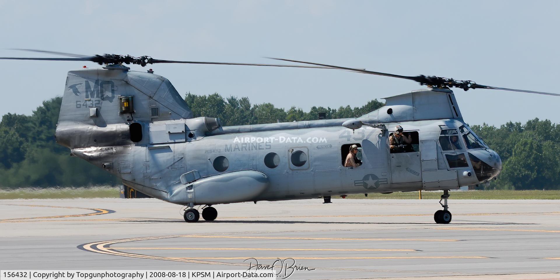 156432, Boeing Vertol CH-46E SeaKnight C/N 2502, CH-46 Static arrival