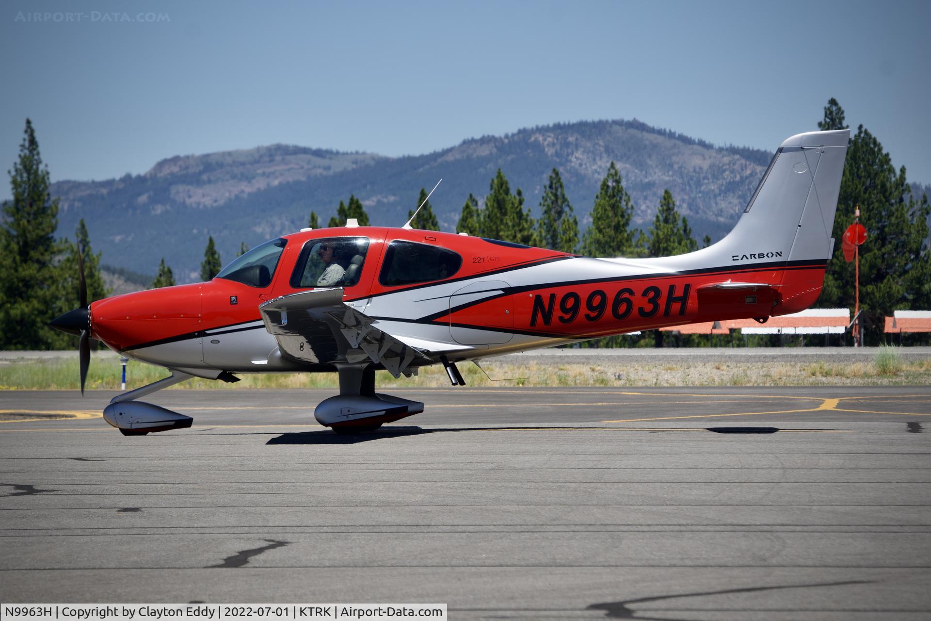 N9963H, 2017 Cirrus SR22T C/N 1650, Truckee airport in California 2022.