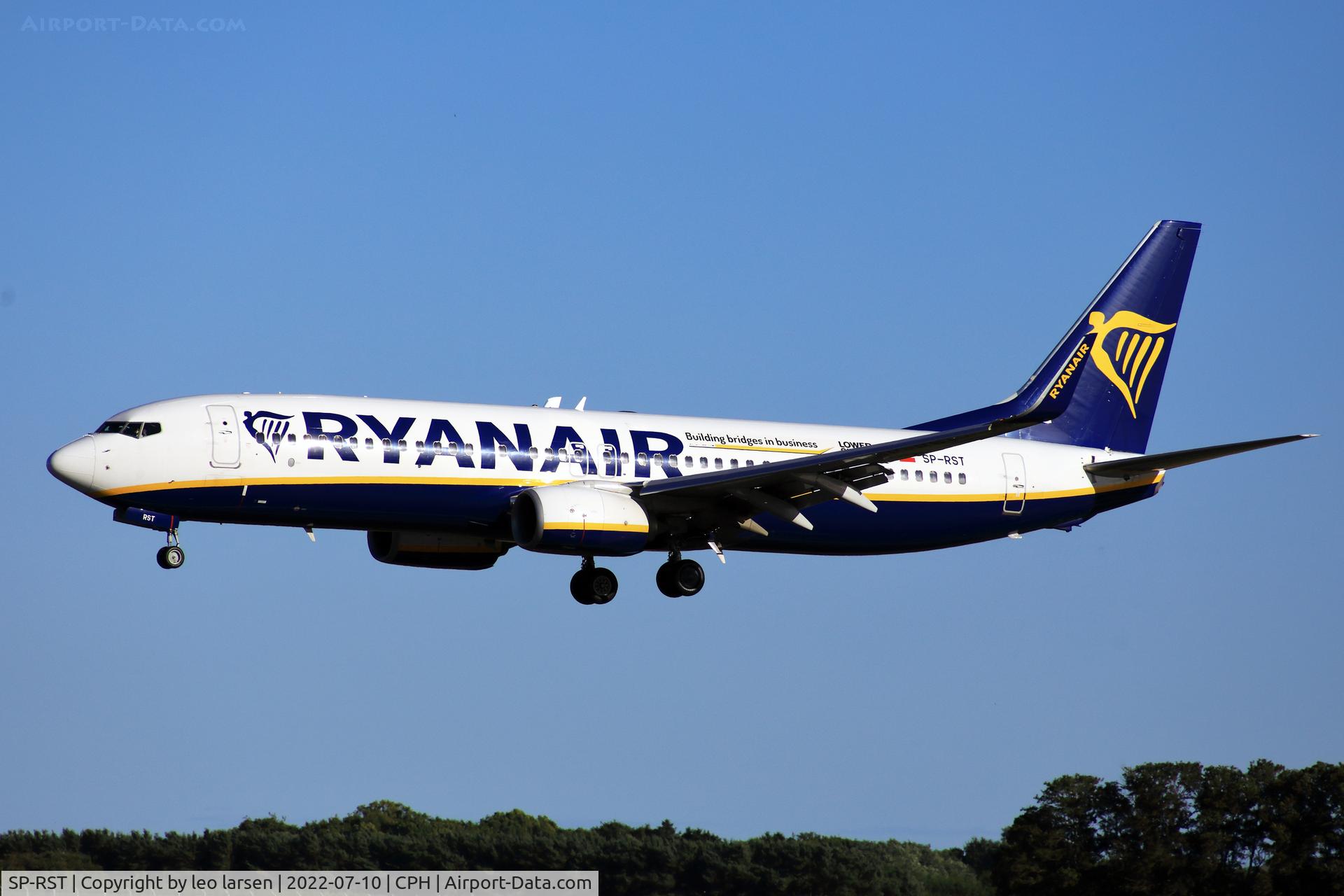 SP-RST, 2017 Boeing 737-800 C/N 44775, Copenhagen 10.7.2022
