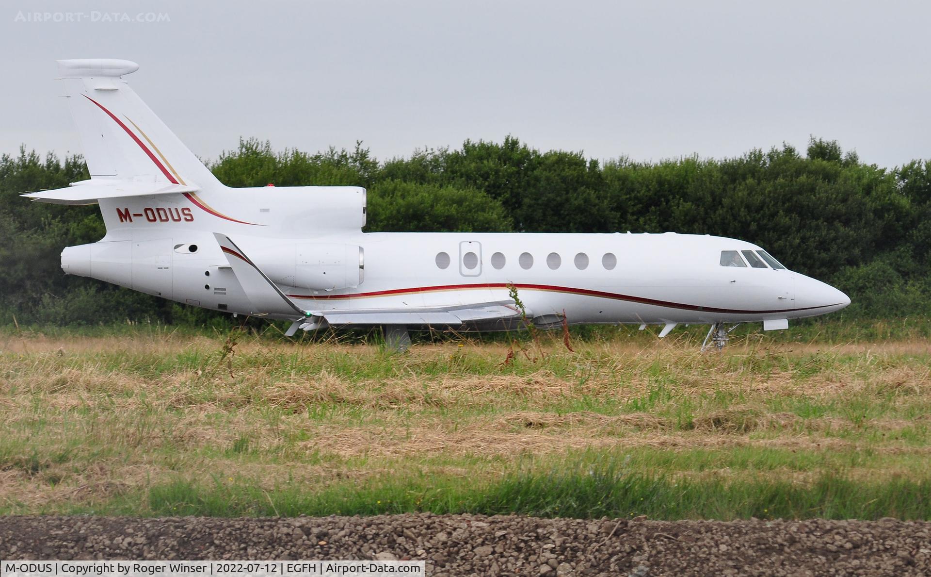 M-ODUS, 2000 Dassault Falcon 50EX C/N 286, Visiting bizjet back tracking Runway 22.