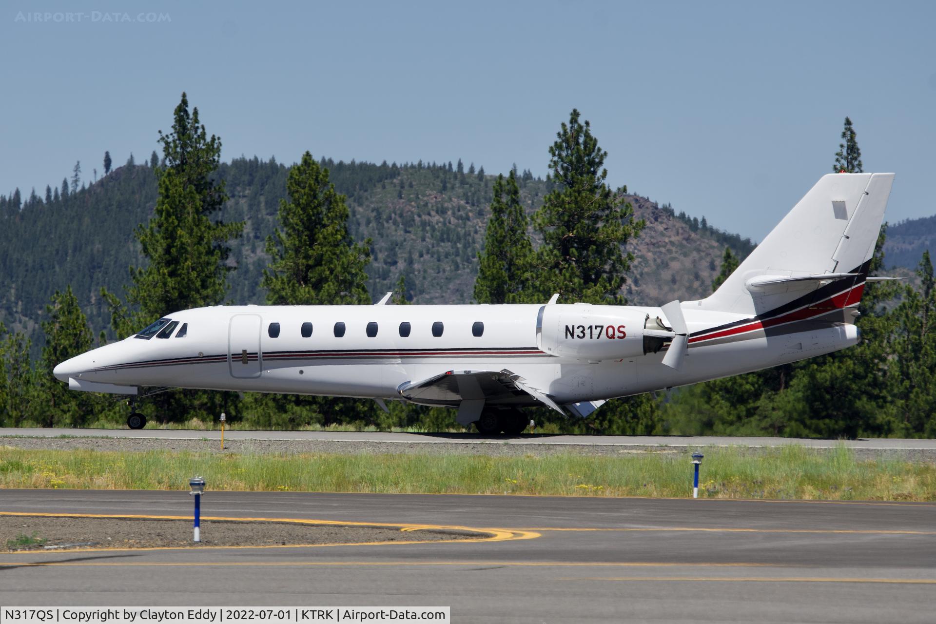 N317QS, 2007 Cessna 680 Citation Sovereign C/N 680-0160, Truckee airport in California 2022.