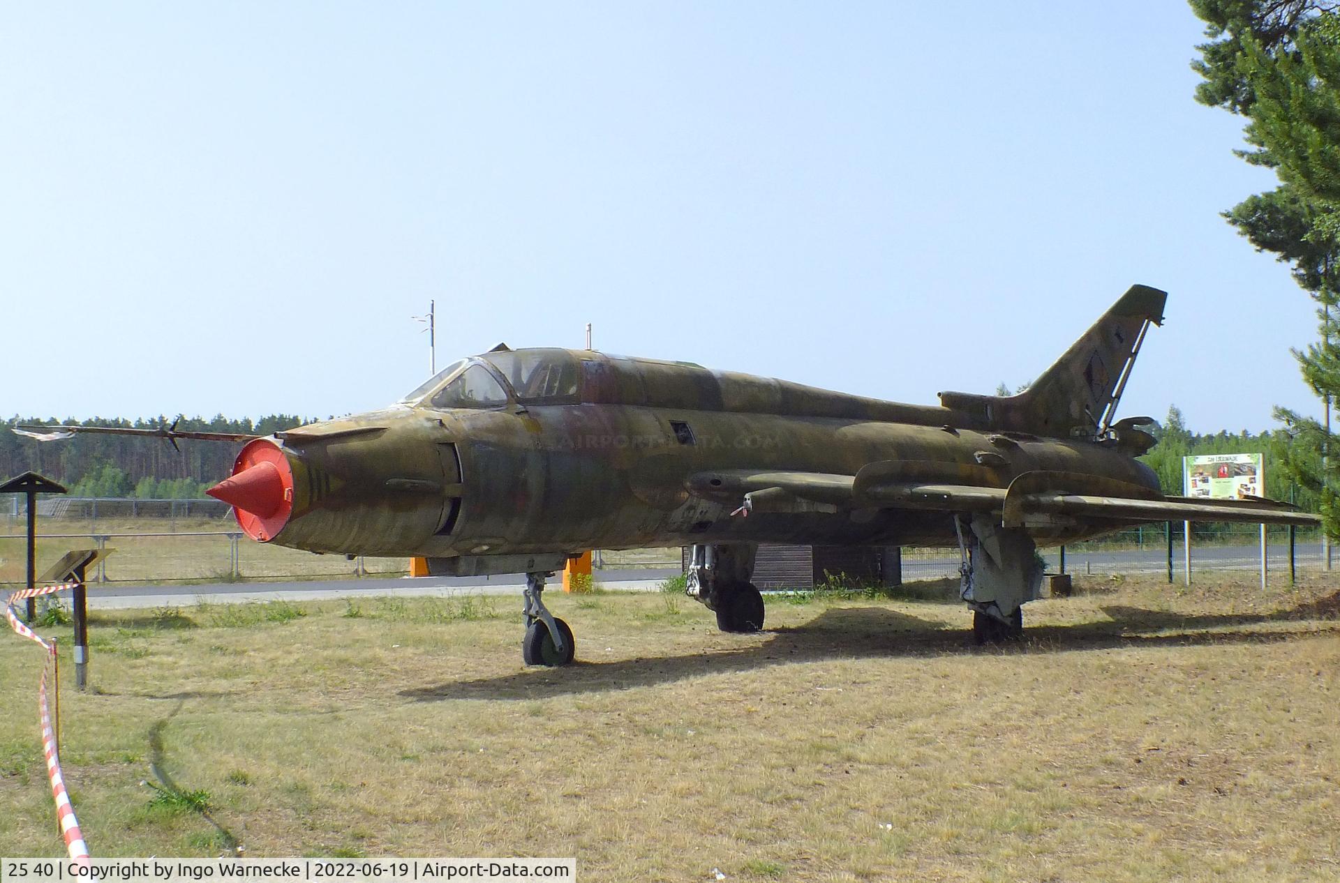 25 40, 1985 Sukhoi Su-22M-4 C/N 26715, Sukhoi Su-22M-4 FITTER-K at the Luftfahrtmuseum Finowfurt