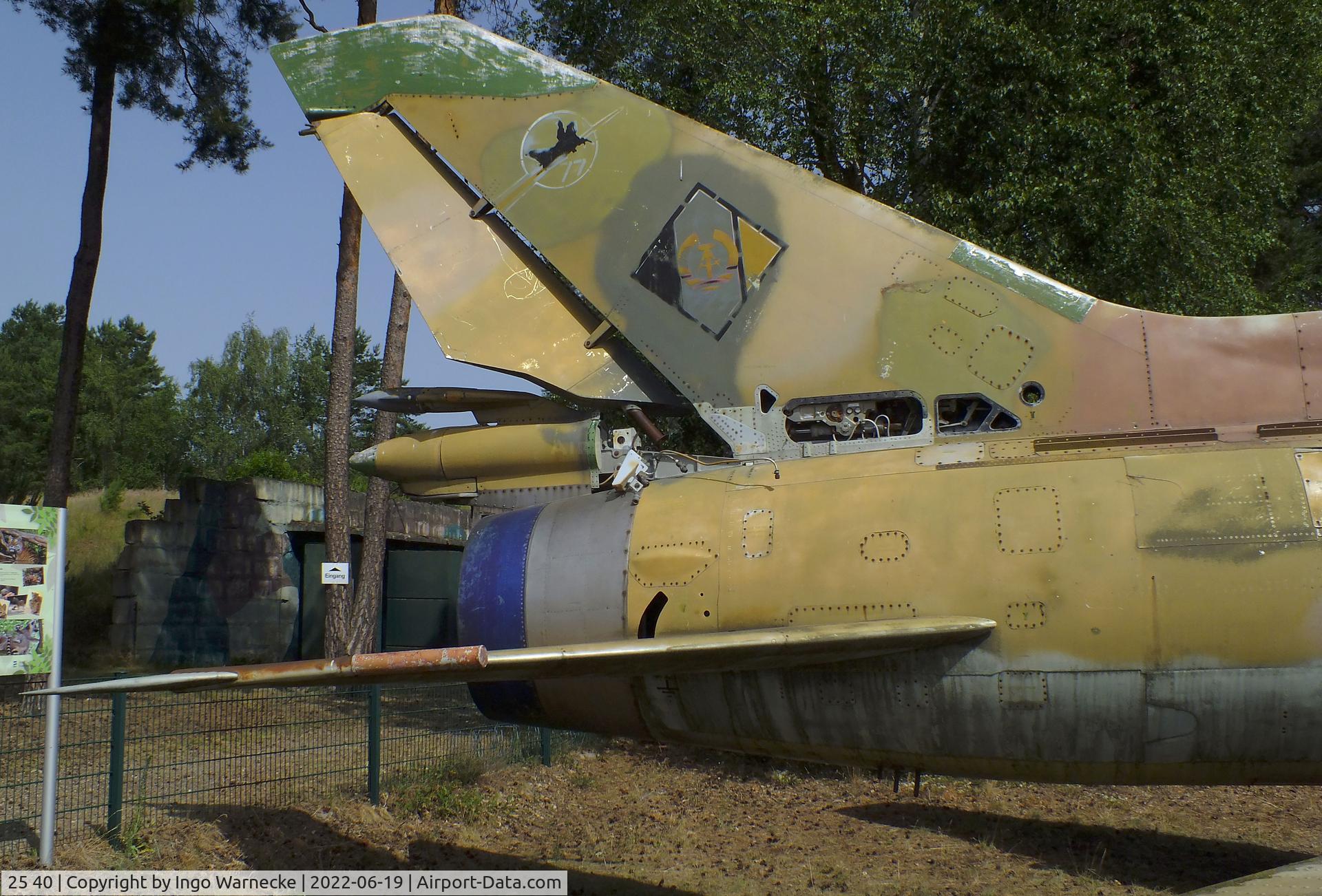 25 40, 1985 Sukhoi Su-22M-4 C/N 26715, Sukhoi Su-22M-4 FITTER-K at the Luftfahrtmuseum Finowfurt