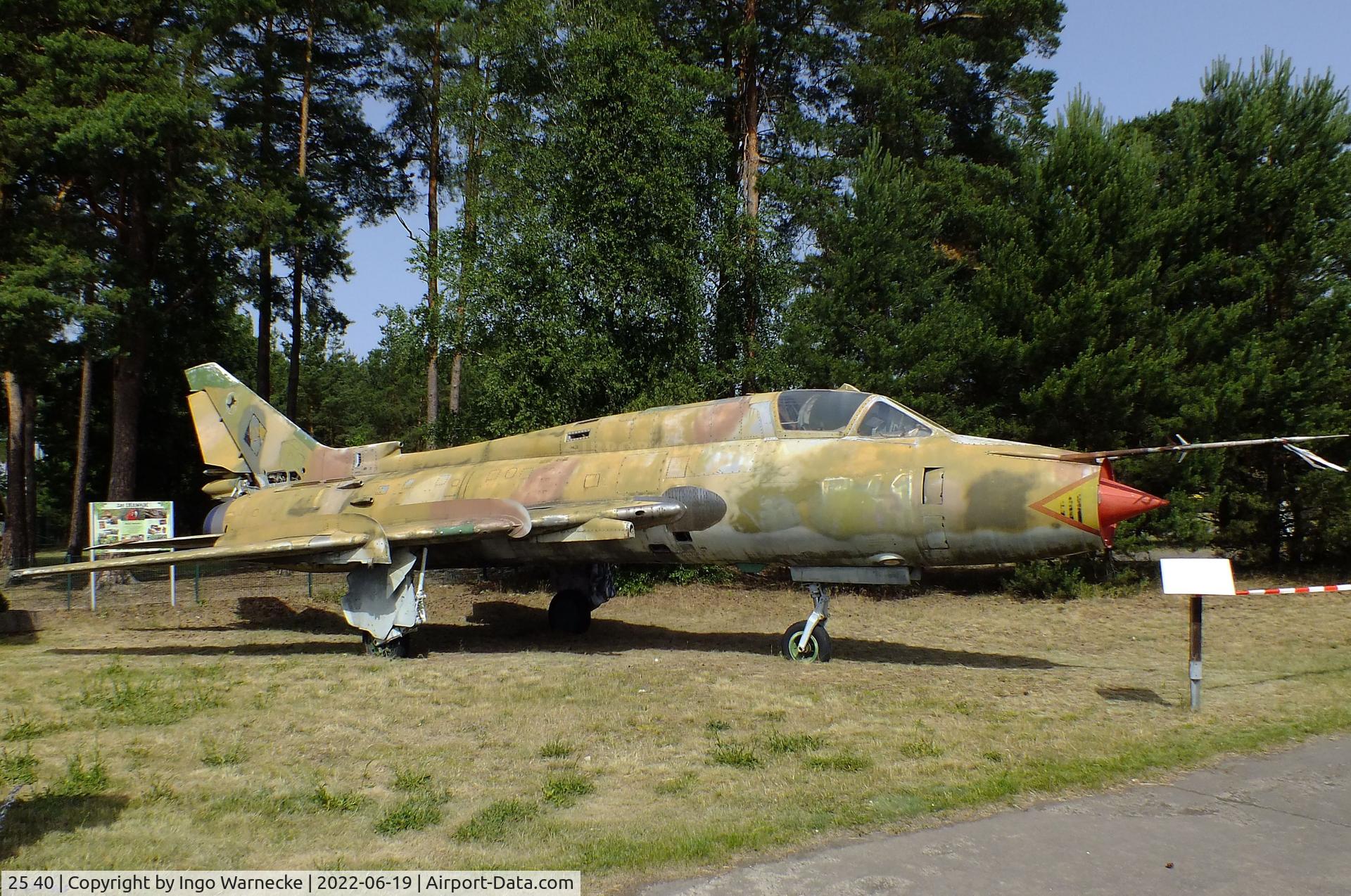 25 40, 1985 Sukhoi Su-22M-4 C/N 26715, Sukhoi Su-22M-4 FITTER-K at the Luftfahrtmuseum Finowfurt