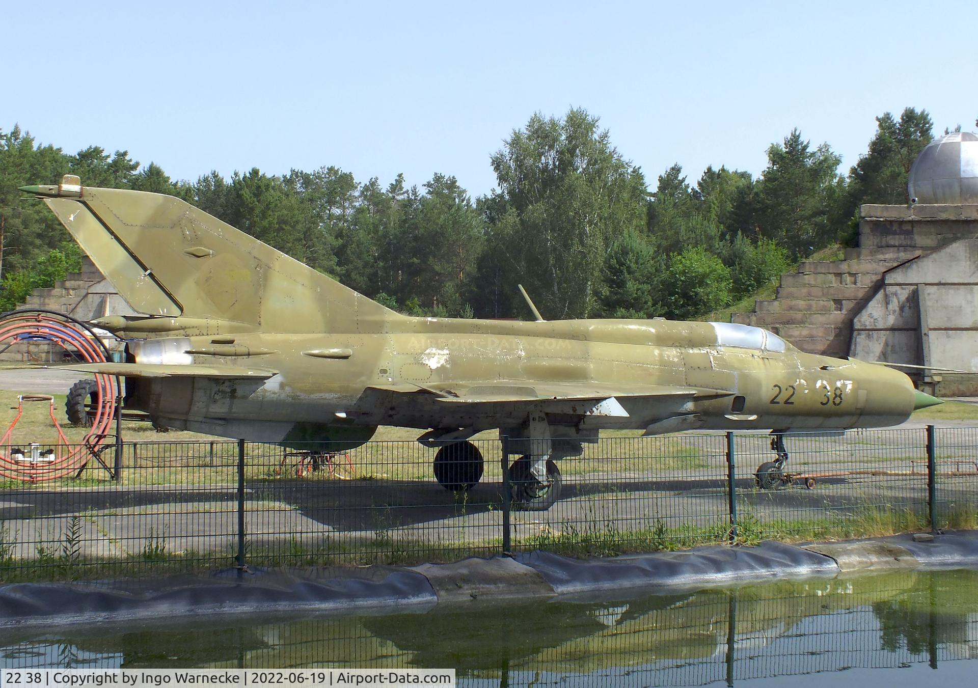 22 38, 1967 Mikoyan-Gurevich MiG-21SPS C/N 94A5509, Mikoyan i Gurevich MiG-21SPS FISHBED-F at the Luftfahrtmuseum Finowfurt