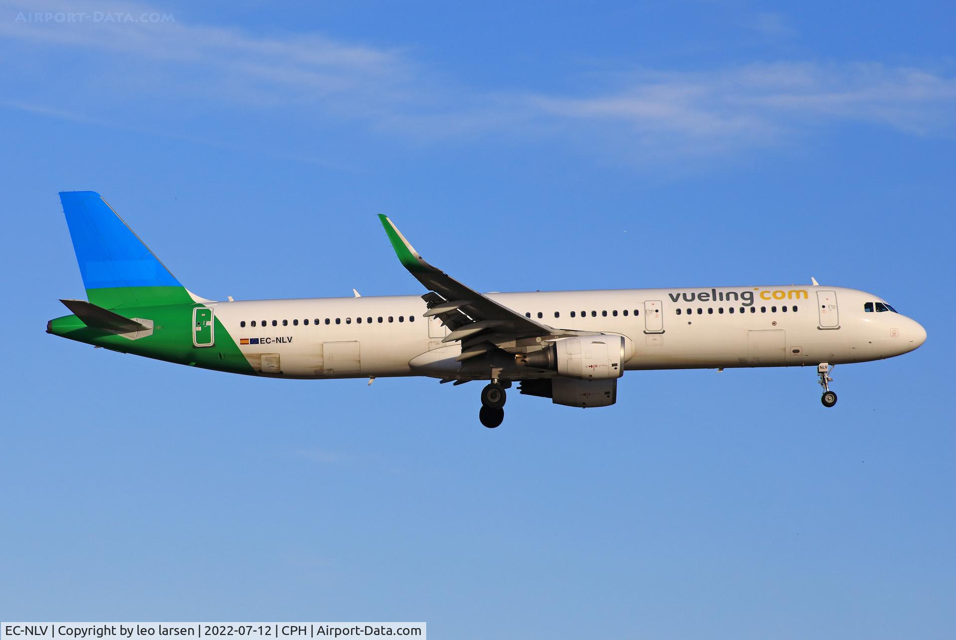 EC-NLV, 2015 Airbus A321-211 C/N 6454, Copenhagen 12.7.2022